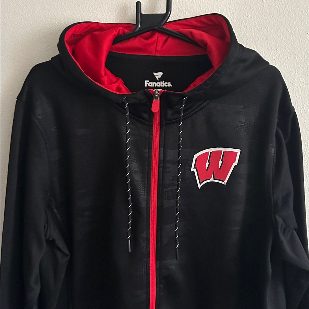 Fanatics Men's Black/Red Varsity Full Zipper Pkts. Wisconsin Hooded Jacket : L